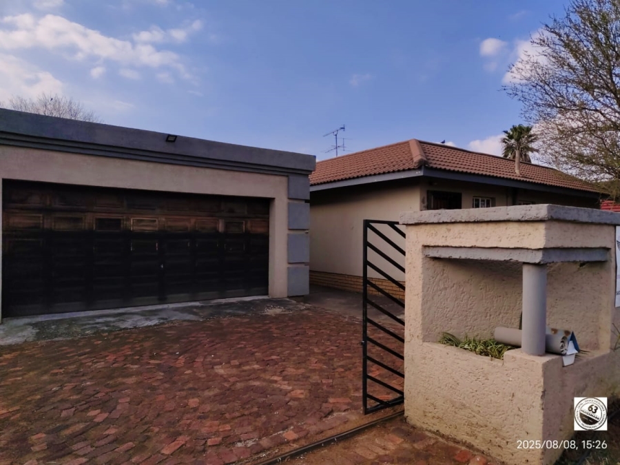 4 Bedroom Property for Sale in Vaalpark Free State